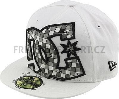 Kšiltovka New Era DC Tvma