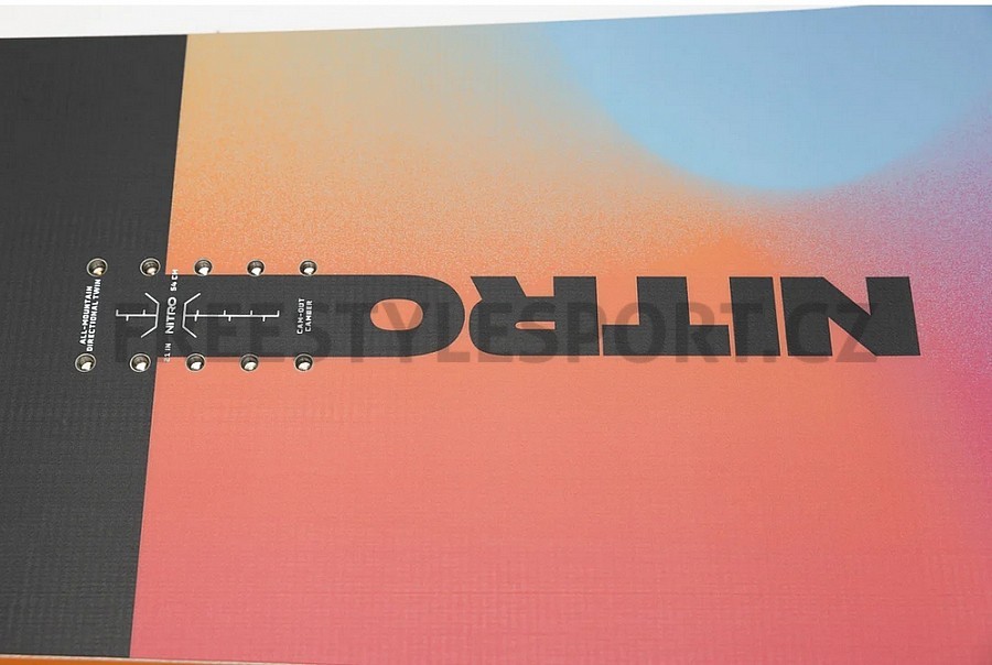 Snowboard NITRO PRIME CHROMA CAM-OUT WIDE 25/26
